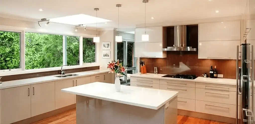Kitchen cabinet refacing and remodel results in a modern kitchen in Saint Petersburg, FL