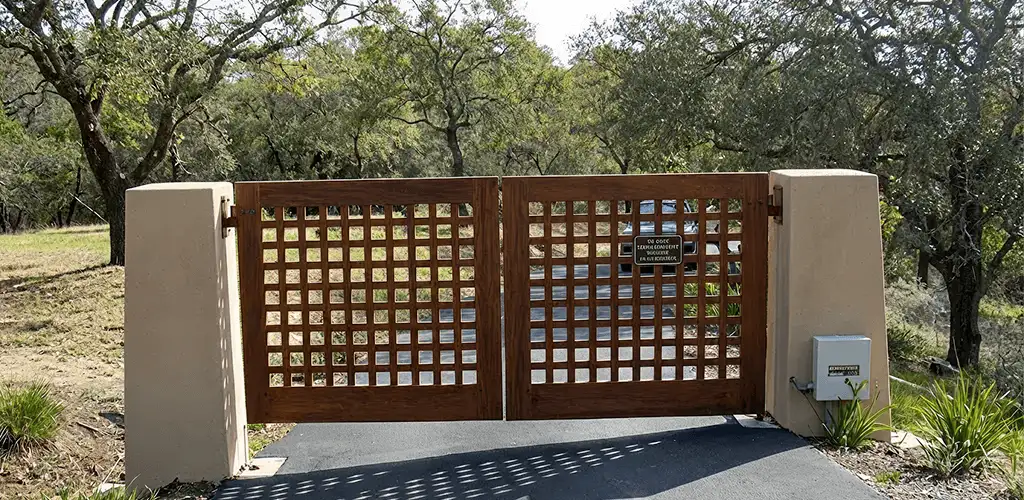 Driveway gate installation for a residential property in Saint Petersburg, FL